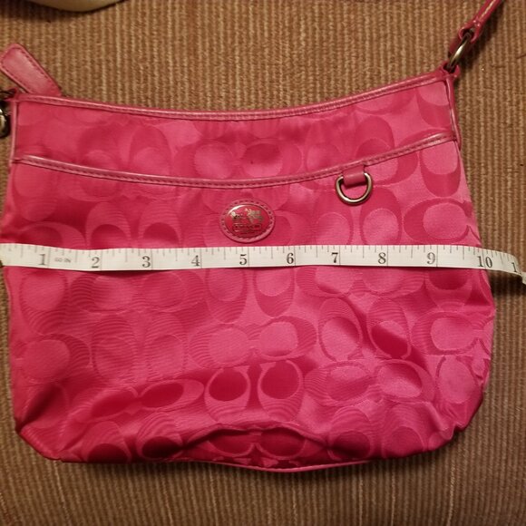 Coach Signature crossbody purse - Picture 6 of 12